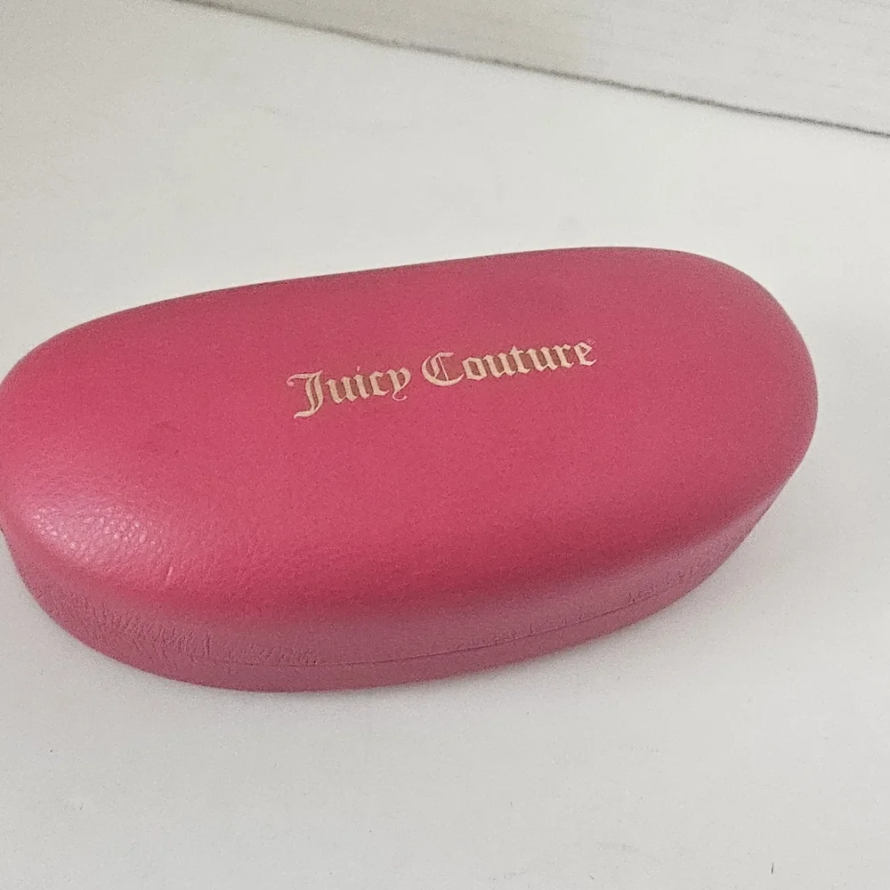 Juicy Couture pink‎ hardshell eyeglass case